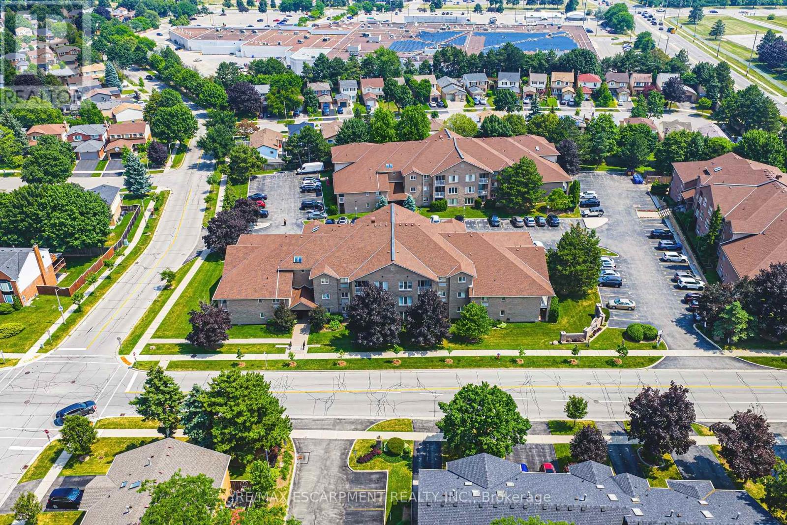 Photo 34 of 6 3050 Pinemeadow Drive, Burlington ON