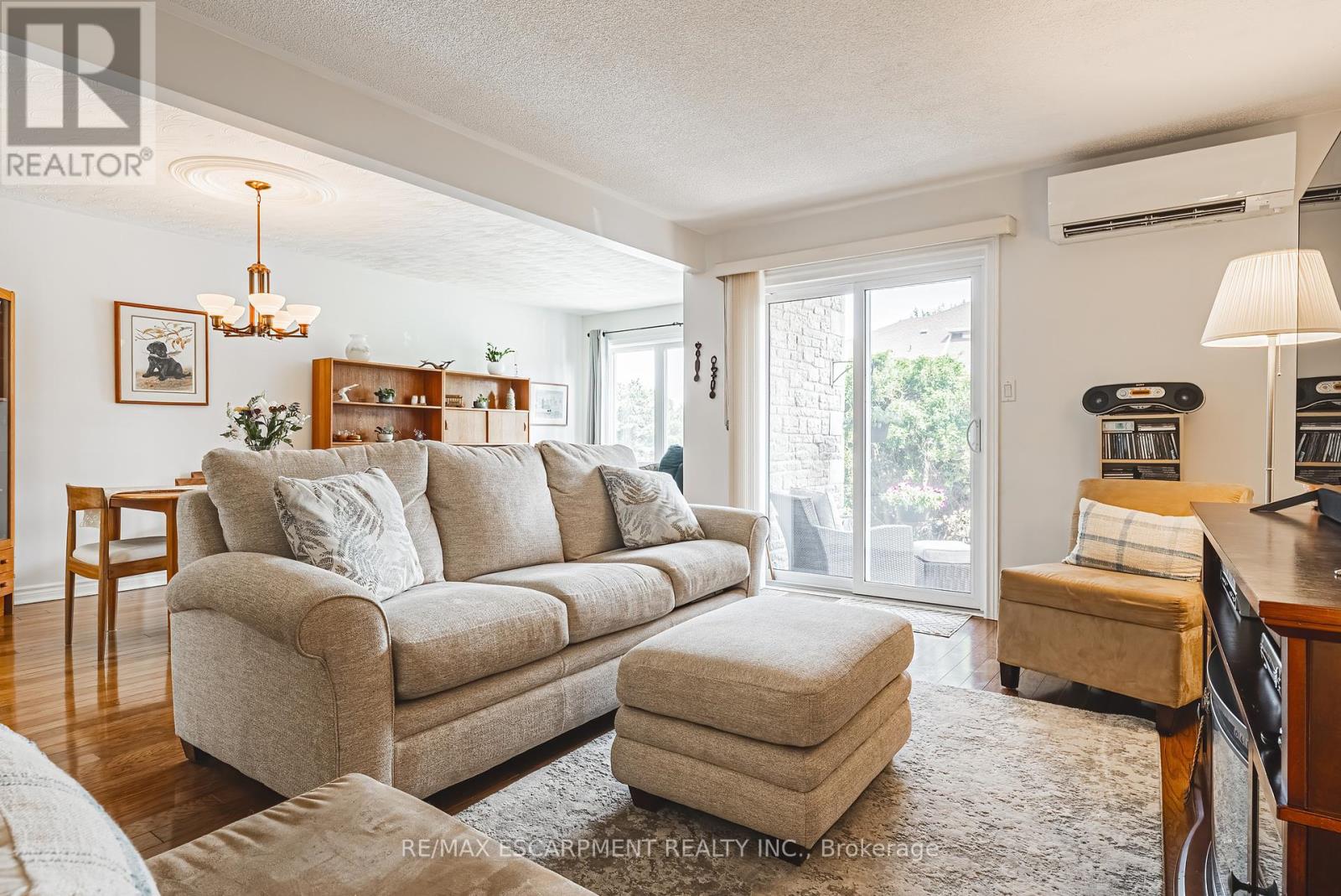 Photo 9 of 6 3050 Pinemeadow Drive, Burlington ON