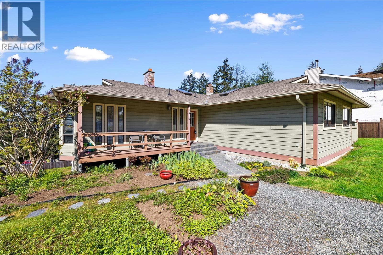 Photo 51 of 7496 Clark Cres, Lantzville BC
