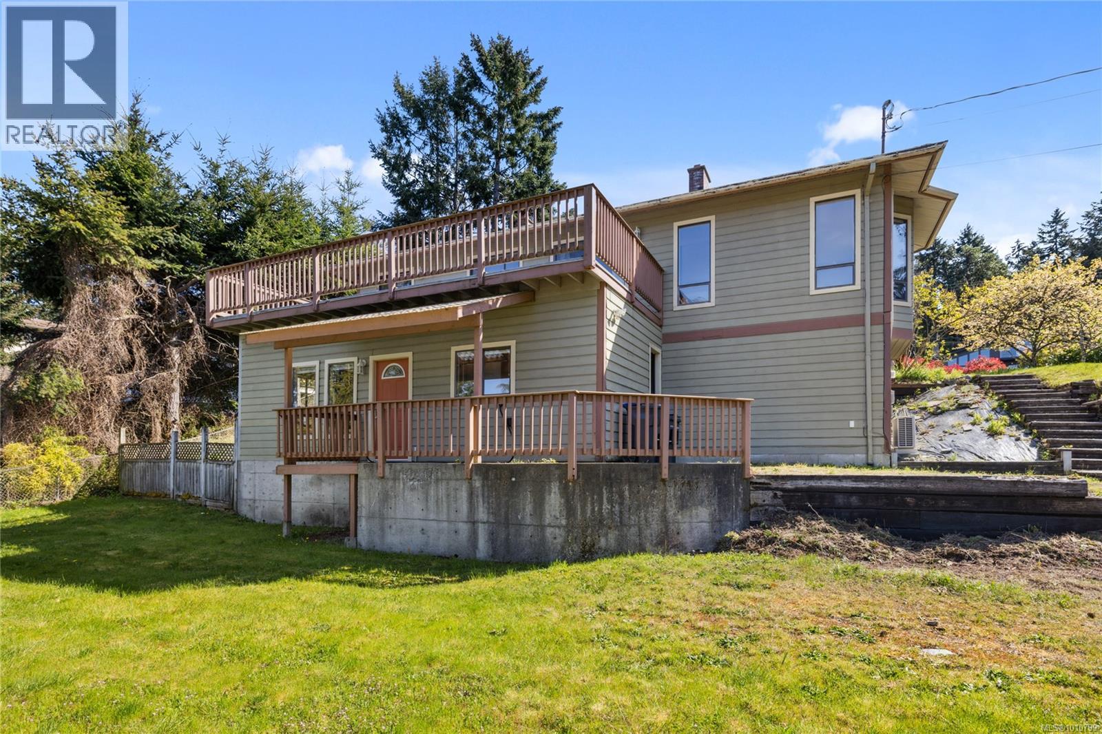 Photo 17 of 7496 Clark Cres, Lantzville BC