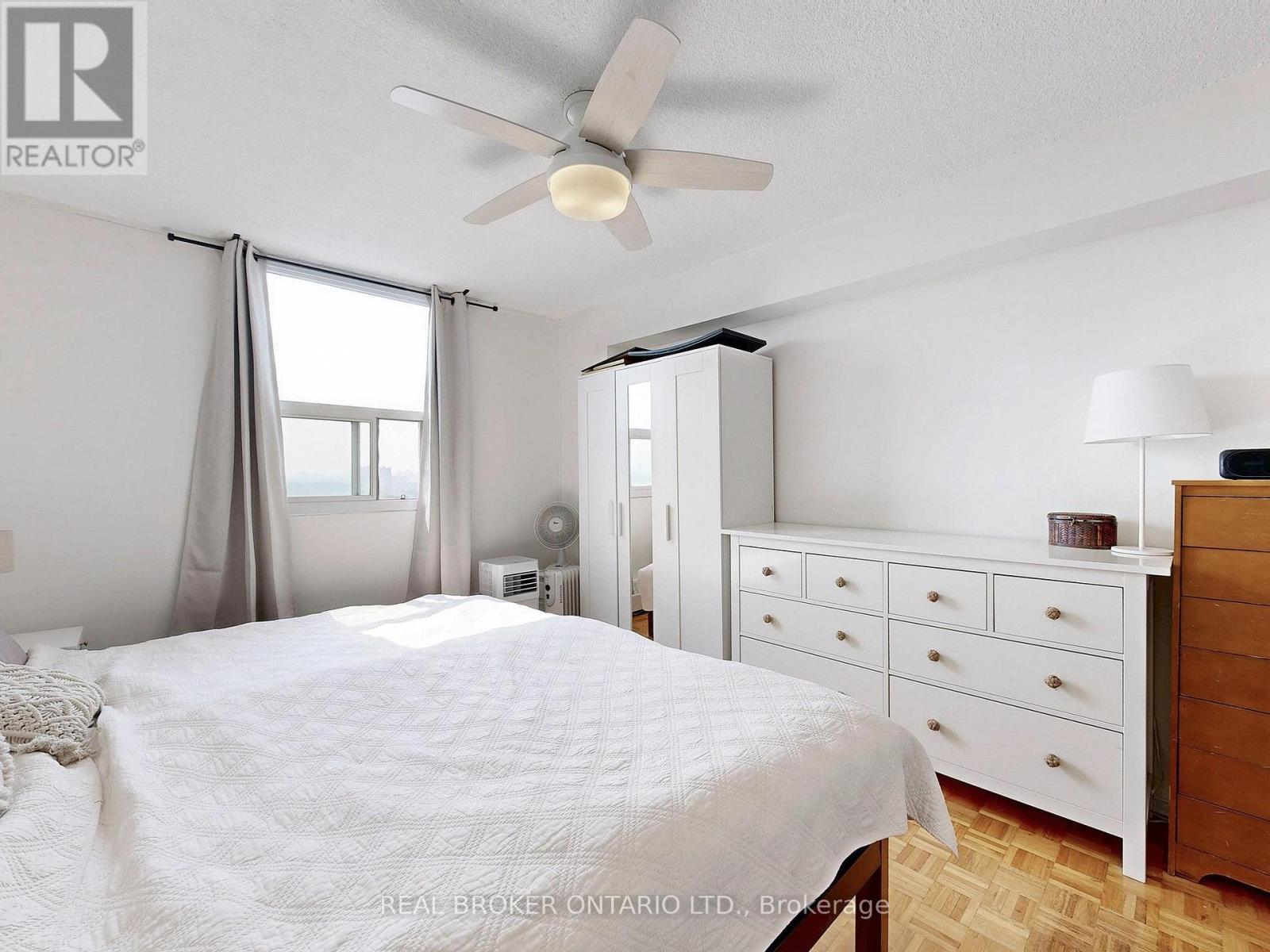 Photo 10 of 906 1338 York Mills Road, Toronto ON