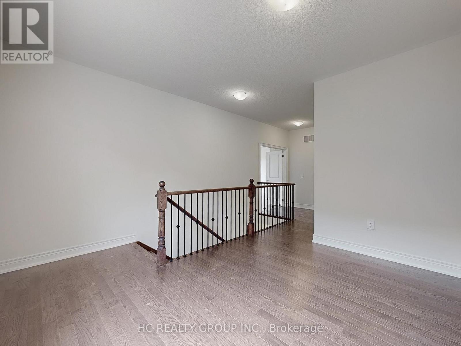 Photo 13 of 2941 Grindstone Crescent, Pickering ON