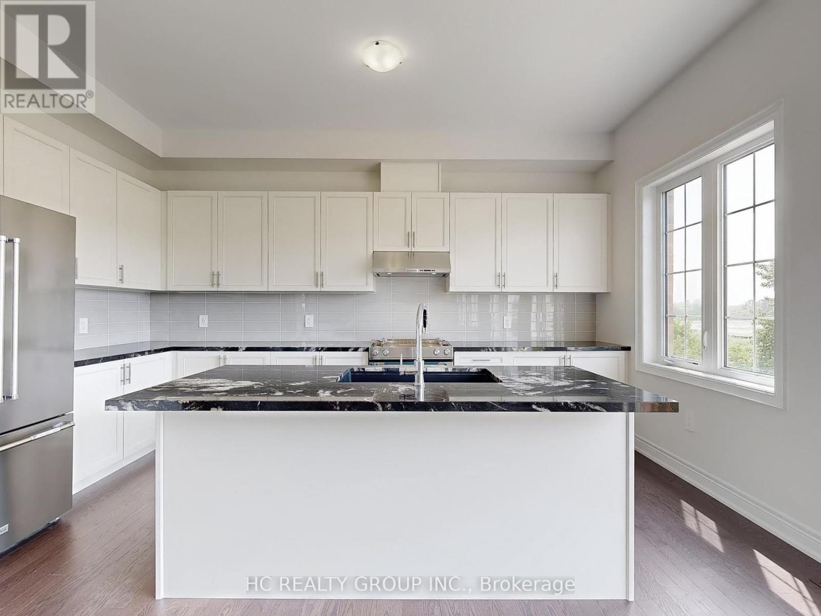 Photo 12 of 2941 Grindstone Crescent, Pickering ON
