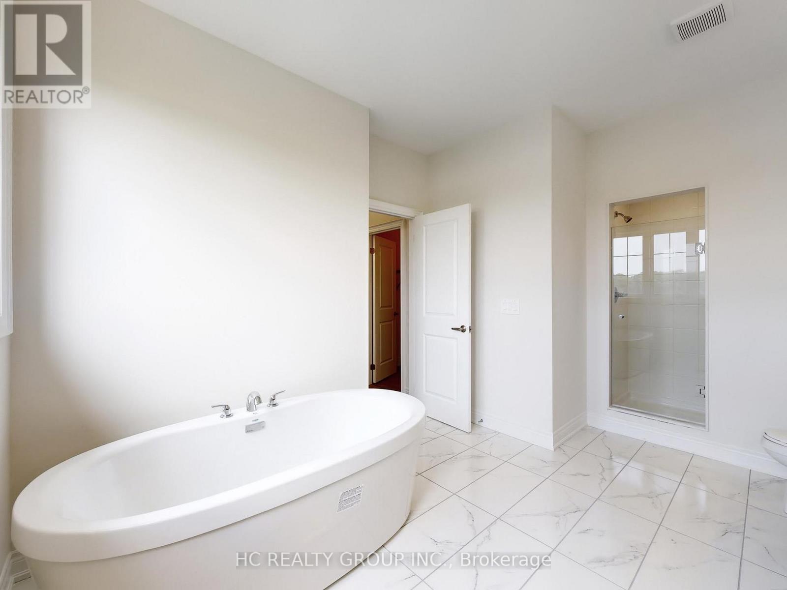 Photo 18 of 2941 Grindstone Crescent, Pickering ON