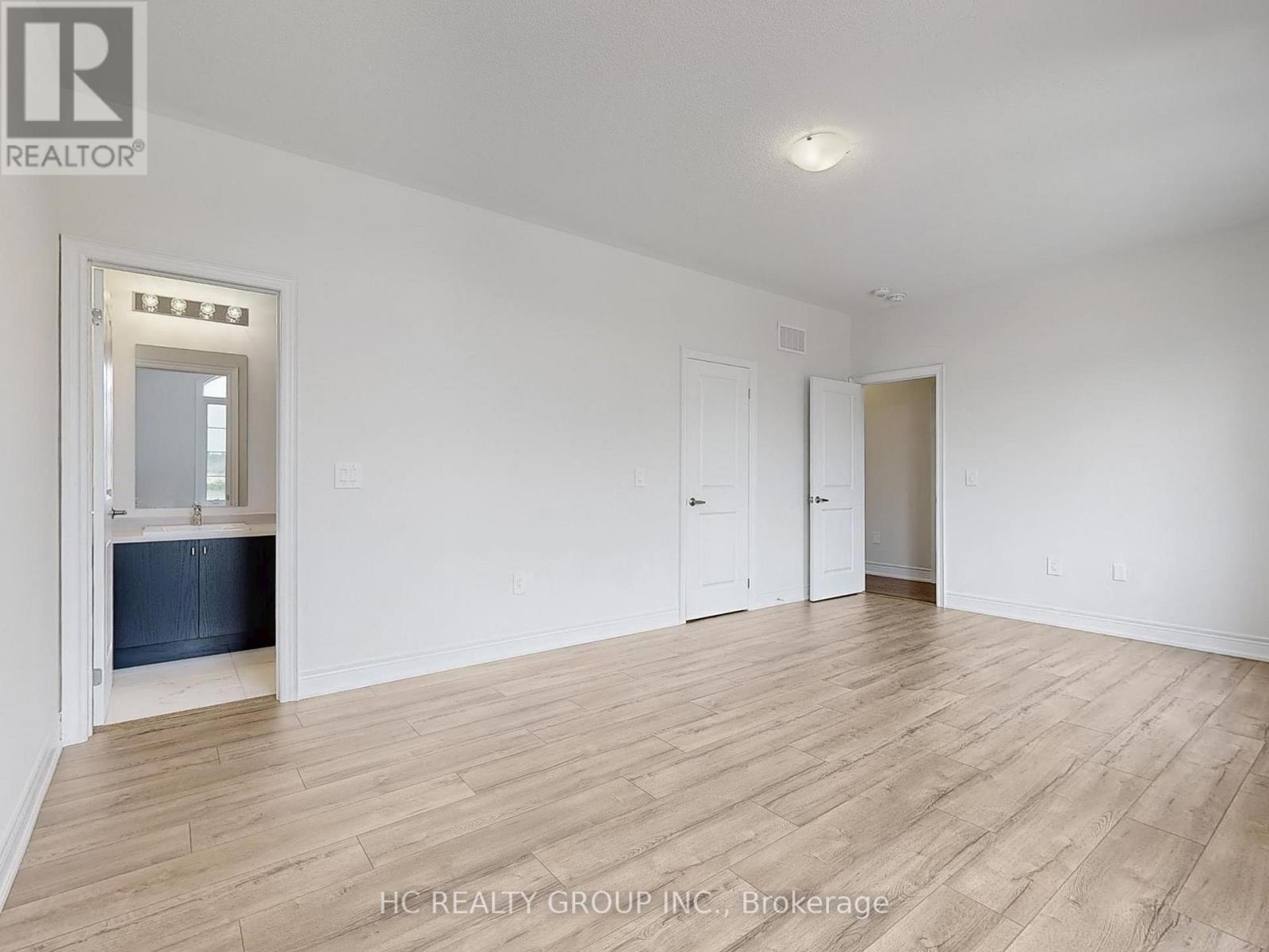 Photo 26 of 2941 Grindstone Crescent, Pickering ON