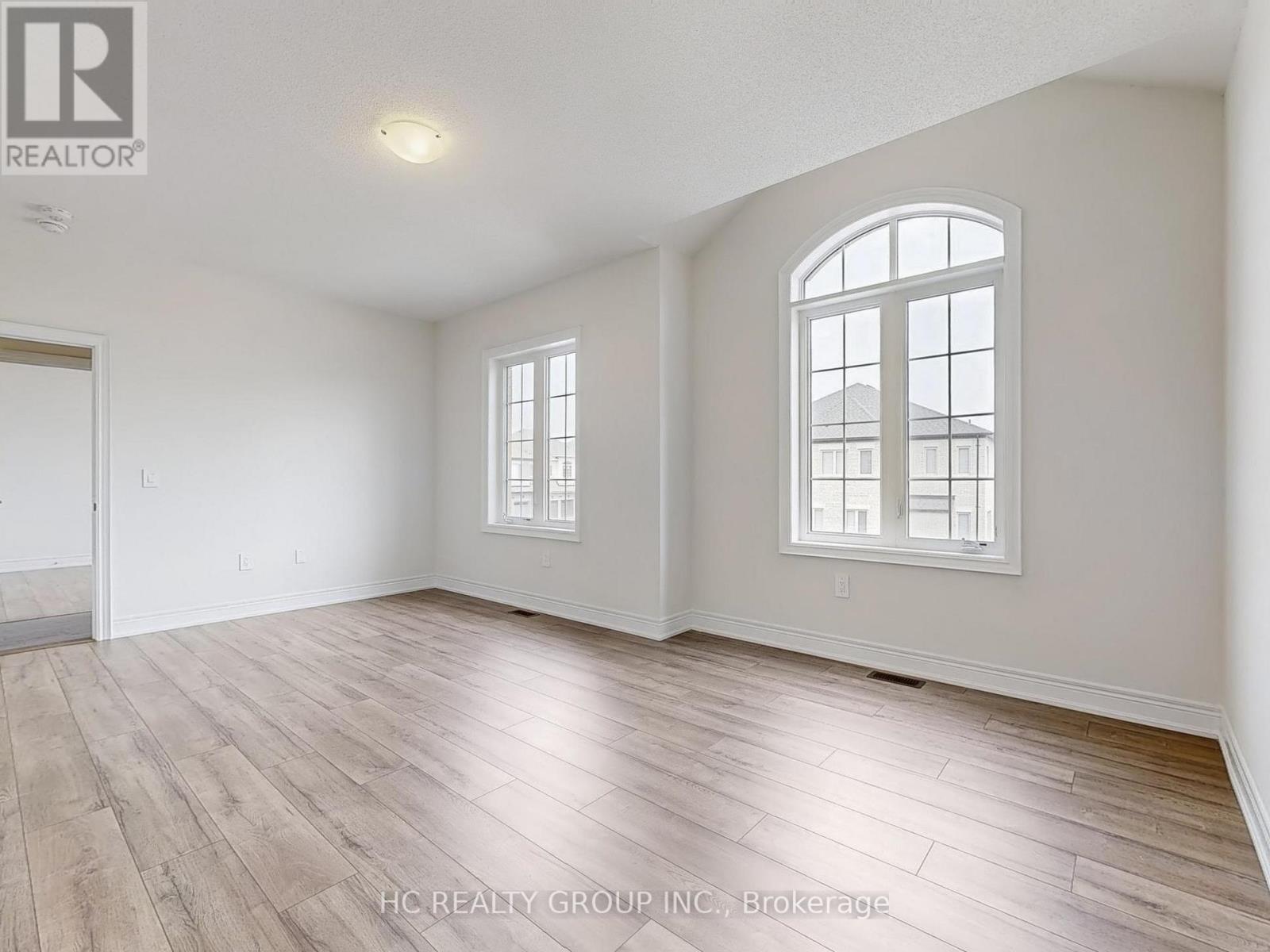 Photo 25 of 2941 Grindstone Crescent, Pickering ON