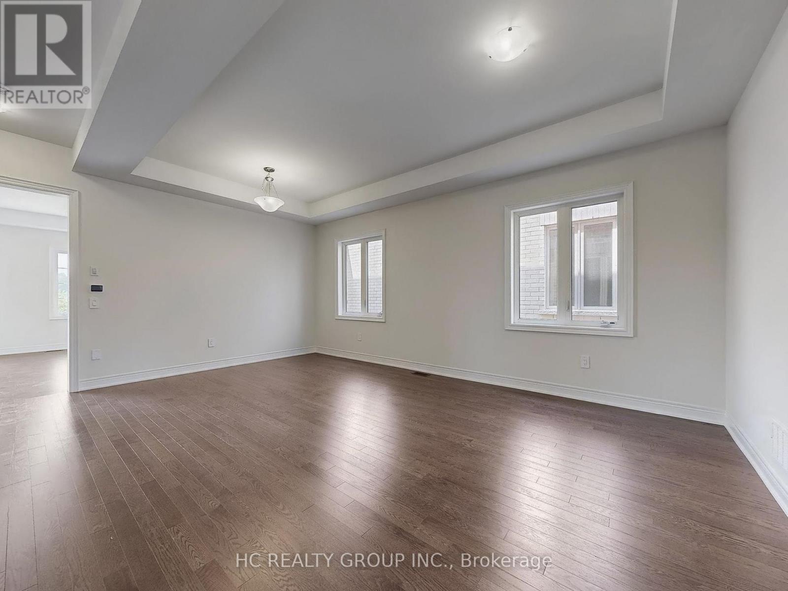 Photo 4 of 2941 Grindstone Crescent, Pickering ON
