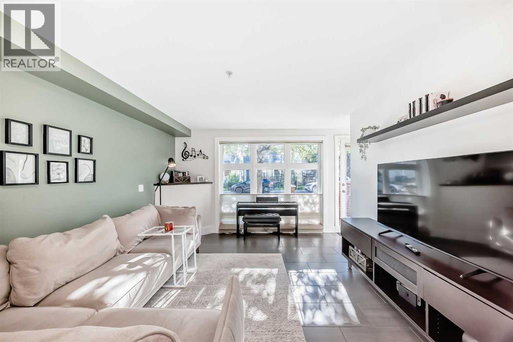 Single Family House for Sale in    Street NE Renfrew Calgary 