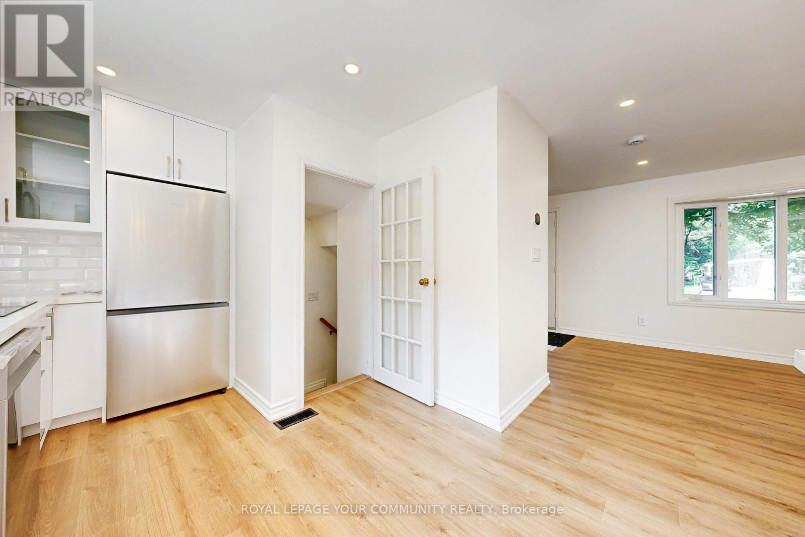 Photo 12 of 83 Lundys Lane, Newmarket ON