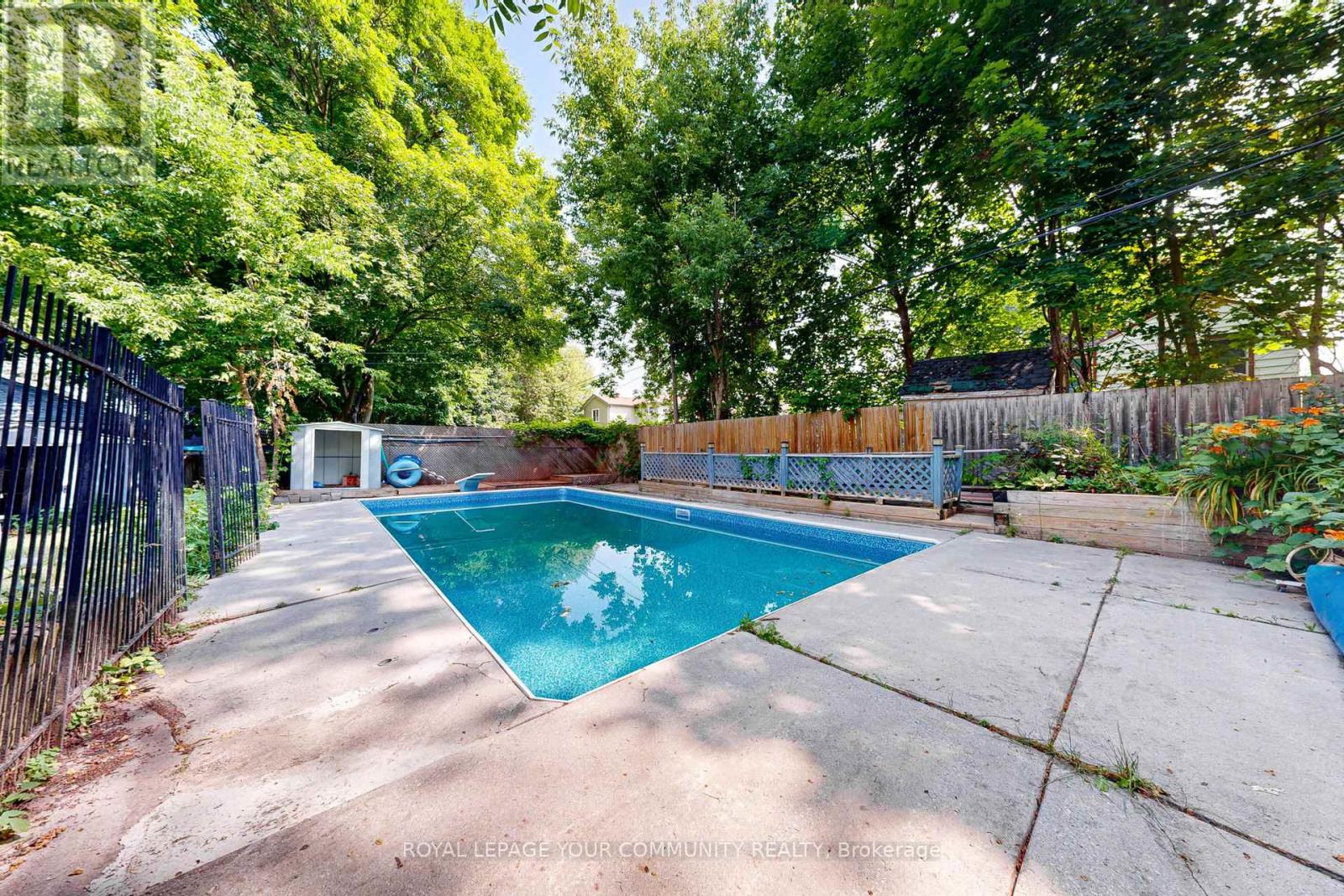 Photo 43 of 83 Lundys Lane, Newmarket ON