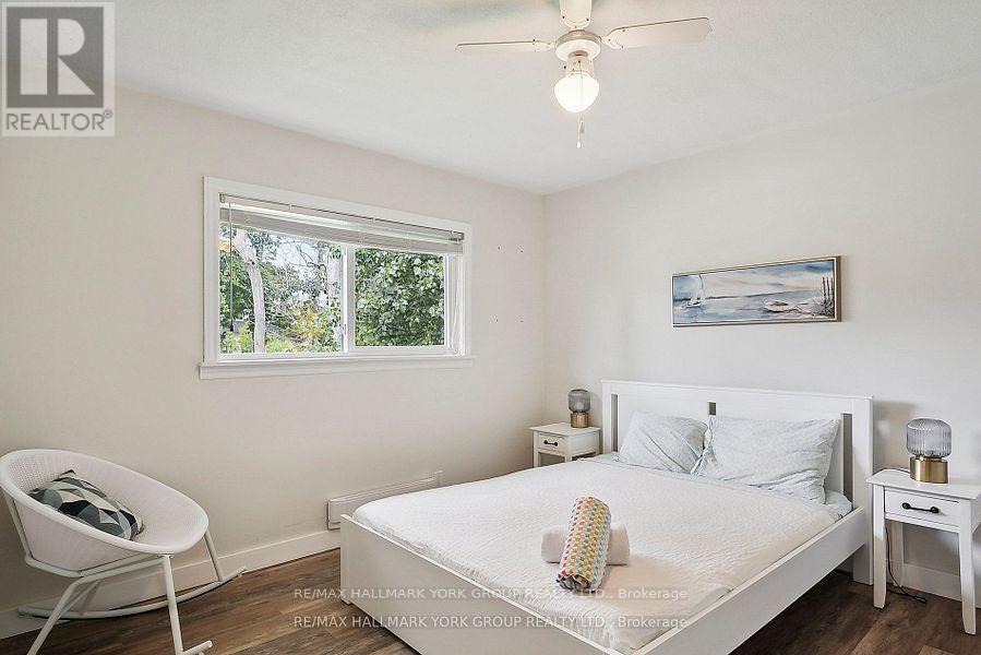 Photo 10 of 42 Lighthouse Crescent, Tay ON