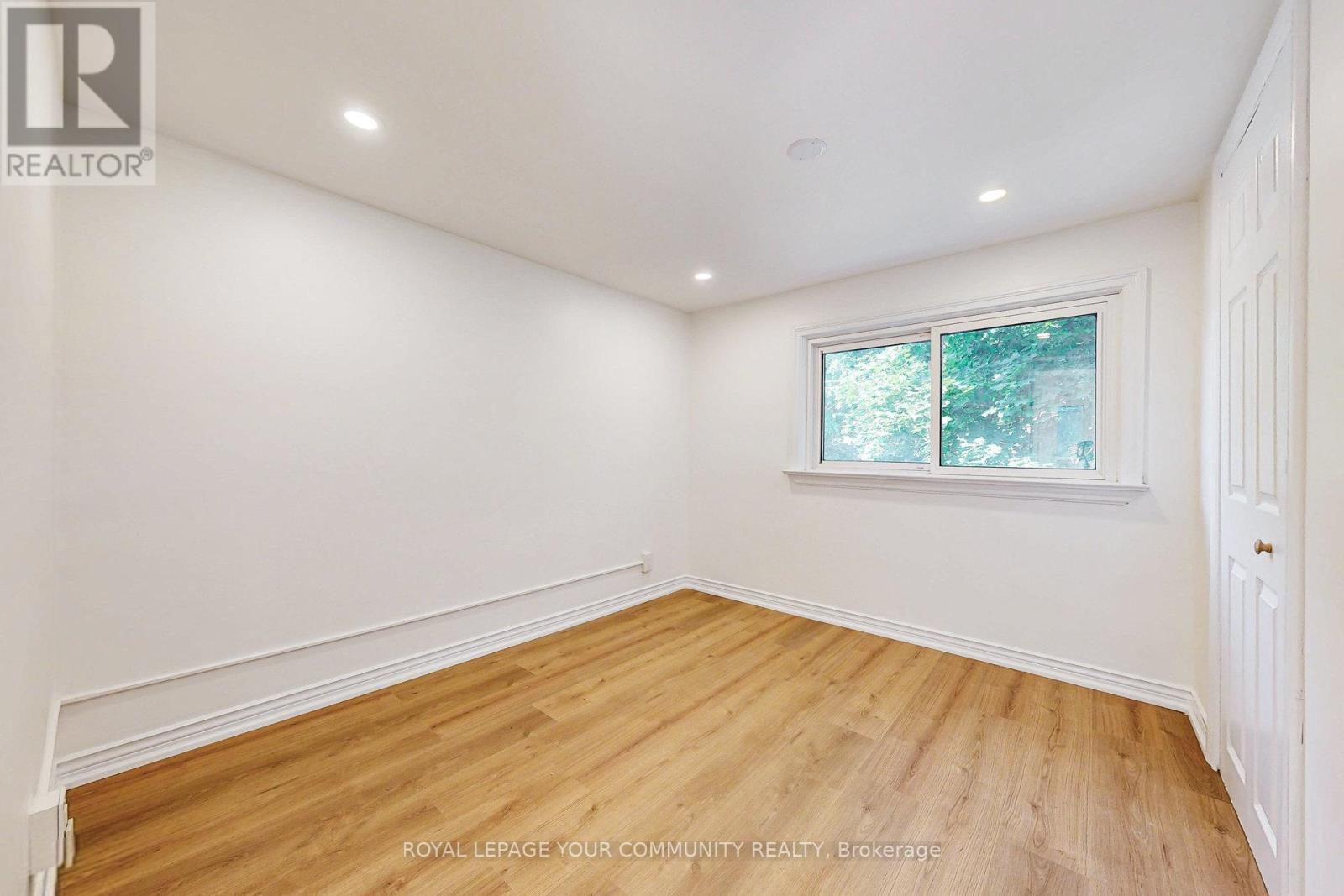 Photo 21 of 83 Lundys Lane, Newmarket ON