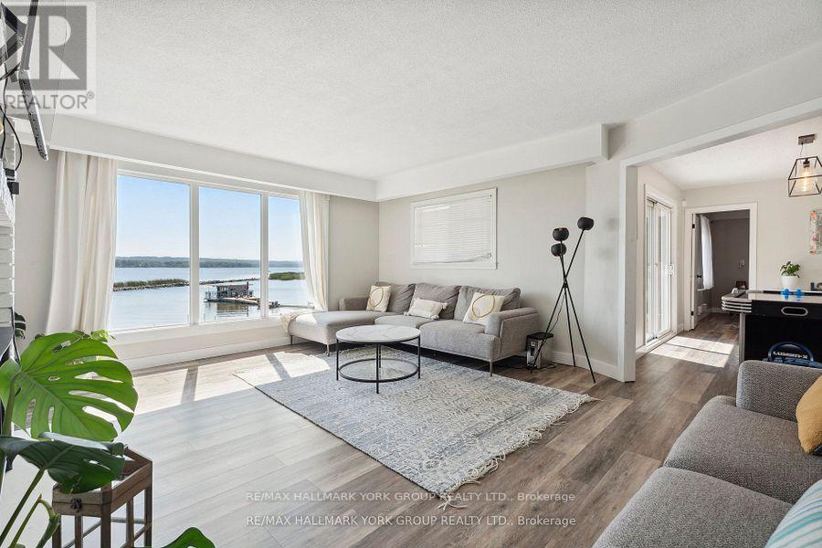 Photo 17 of 42 Lighthouse Crescent, Tay ON