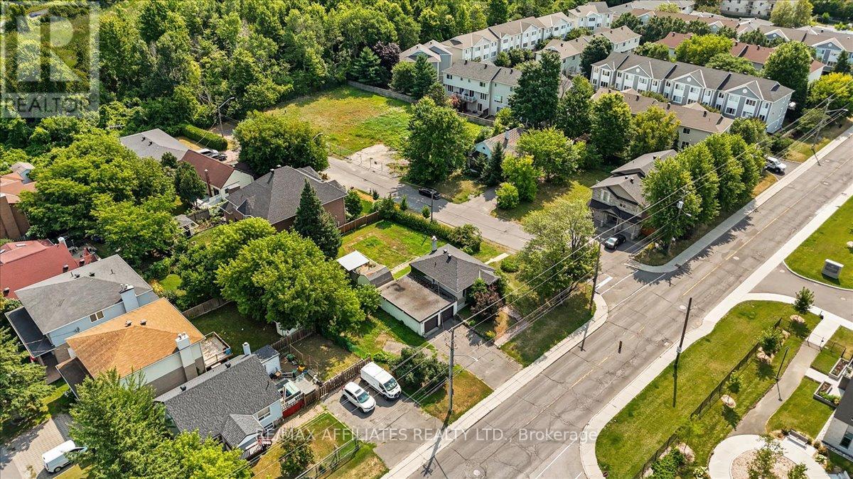 Photo 7 of 1133 Snow Street, Ottawa ON