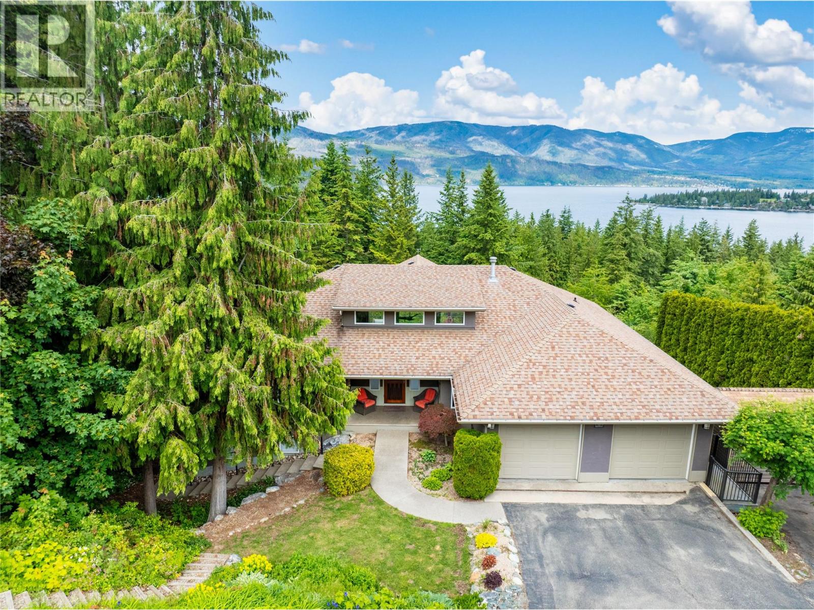  2273 Lakeview Drive, Sorrento