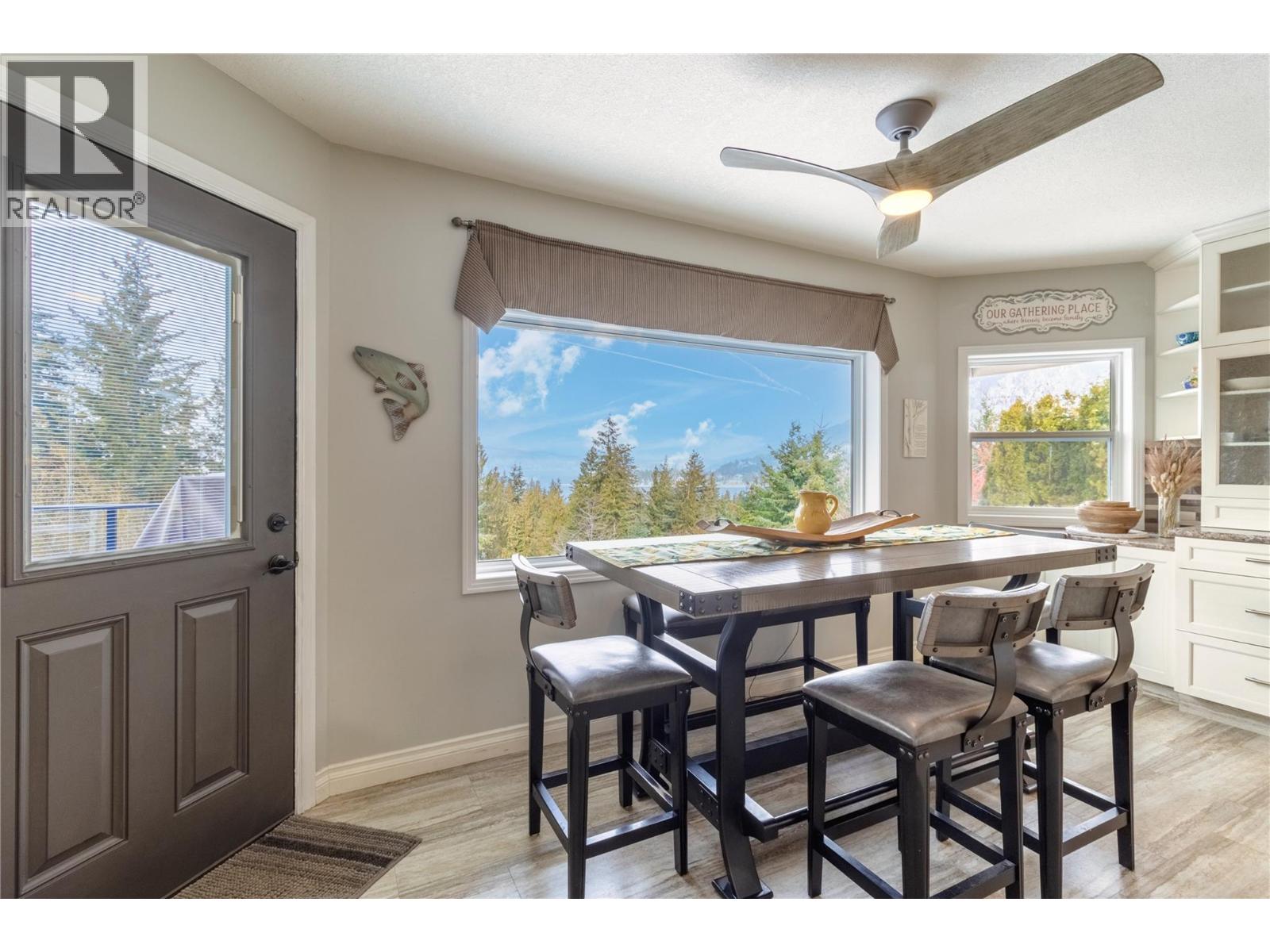 Photo 56 of 2273 Lakeview Drive, Sorrento BC