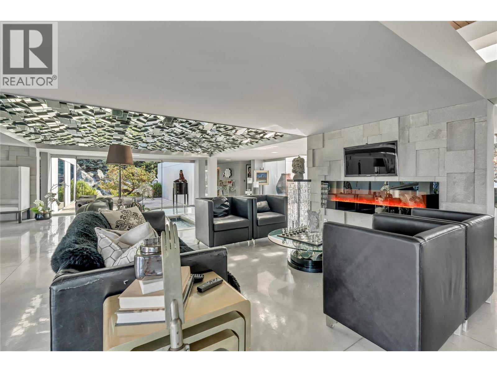 4358 Hobson Road, Kelowna