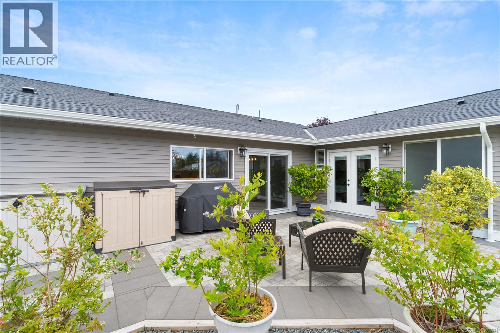 Photo 26 of 250 Cedar St, Parksville BC