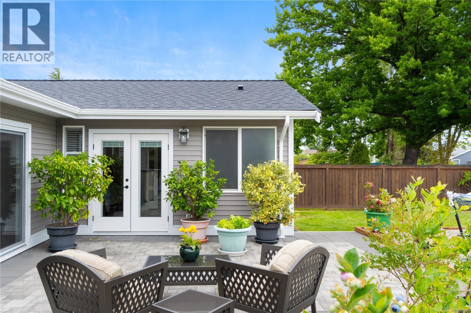 Photo 27 of 250 Cedar St, Parksville BC