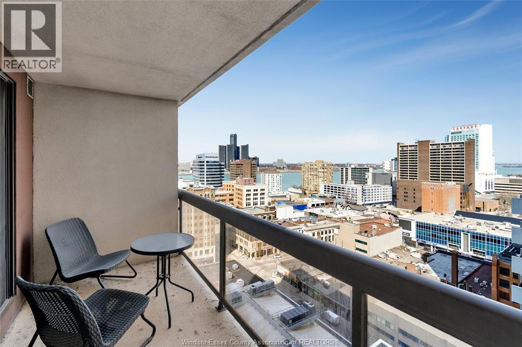 Photo 6 of 150 Park Unit 1803, Windsor ON