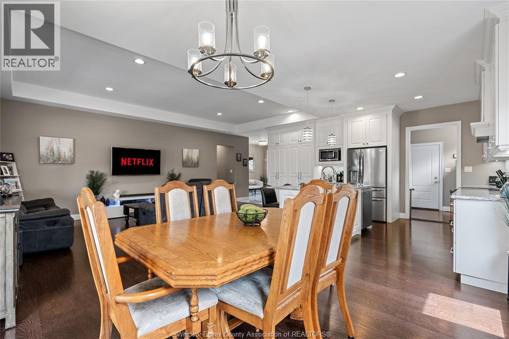 Photo 32 of 24 Peachtree Lane, Chatham ON
