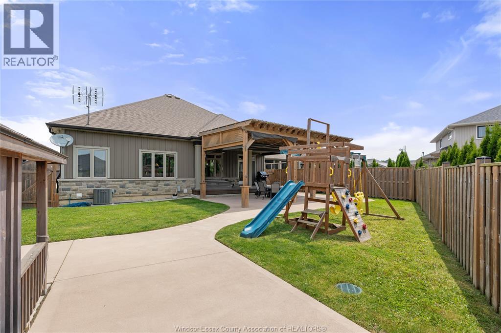 Photo 29 of 24 Peachtree Lane, Chatham ON