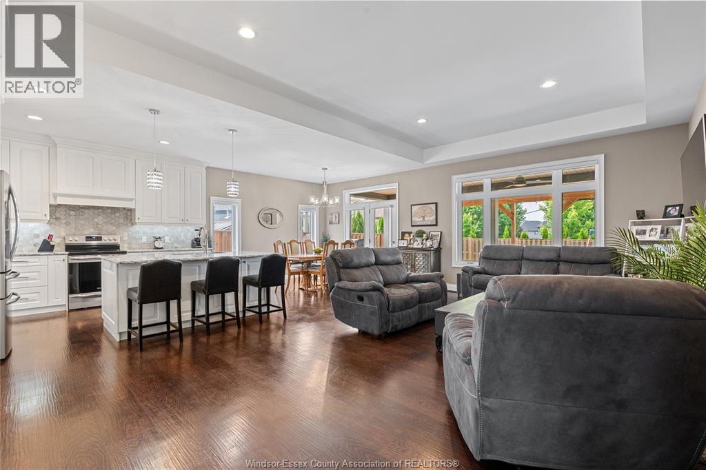 Photo 36 of 24 Peachtree Lane, Chatham ON