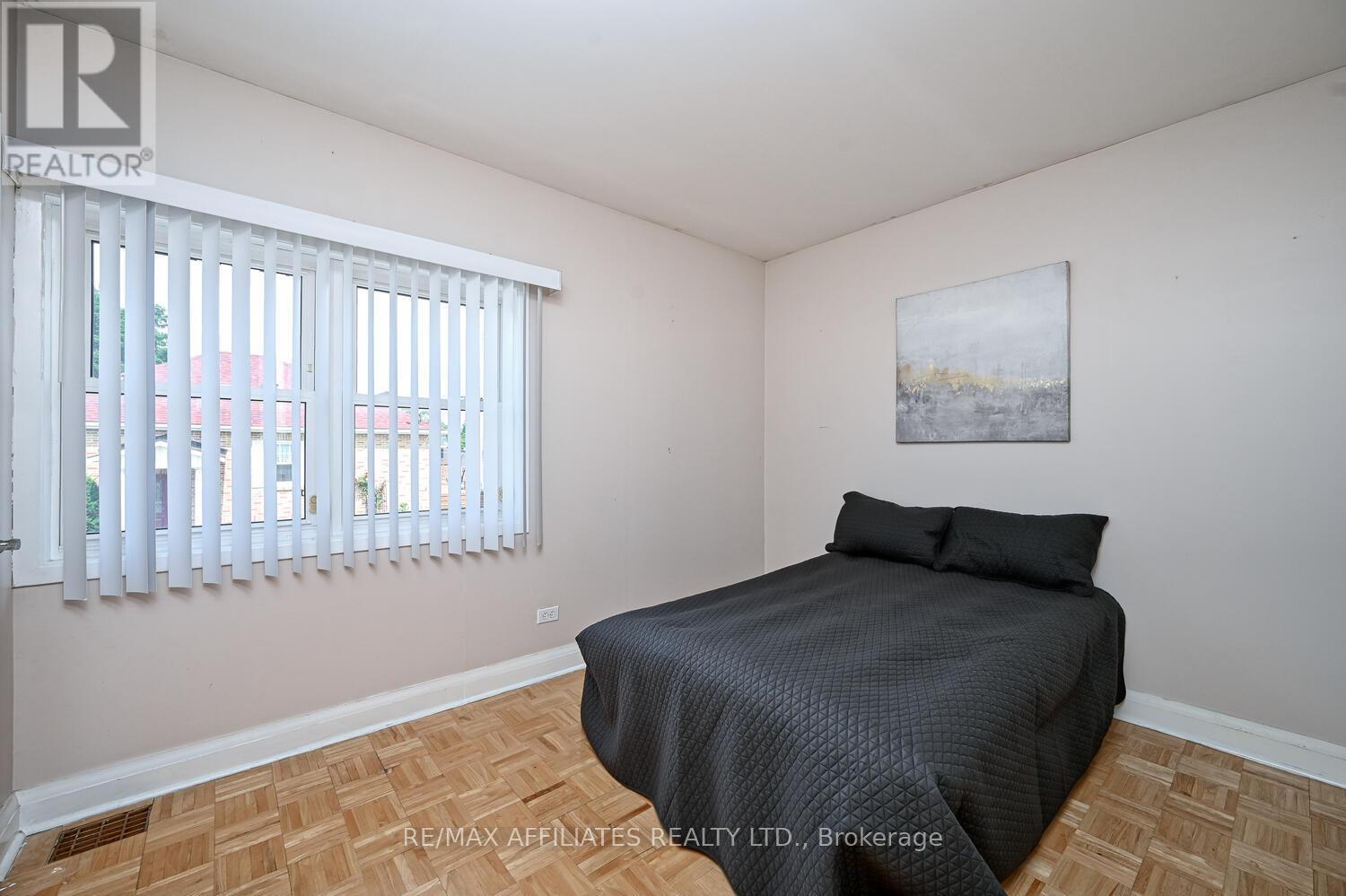 Photo 16 of 65 Jasper Avenue, Smiths Falls ON