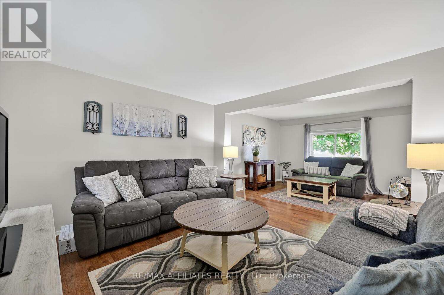 Photo 23 of 40 Oak Street, Smiths Falls ON