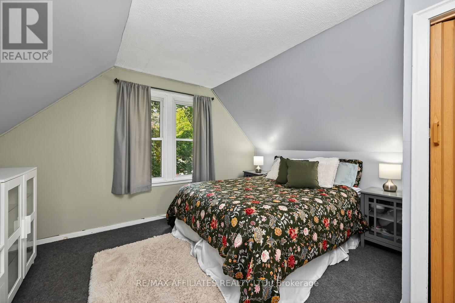 Photo 6 of 40 Oak Street, Smiths Falls ON