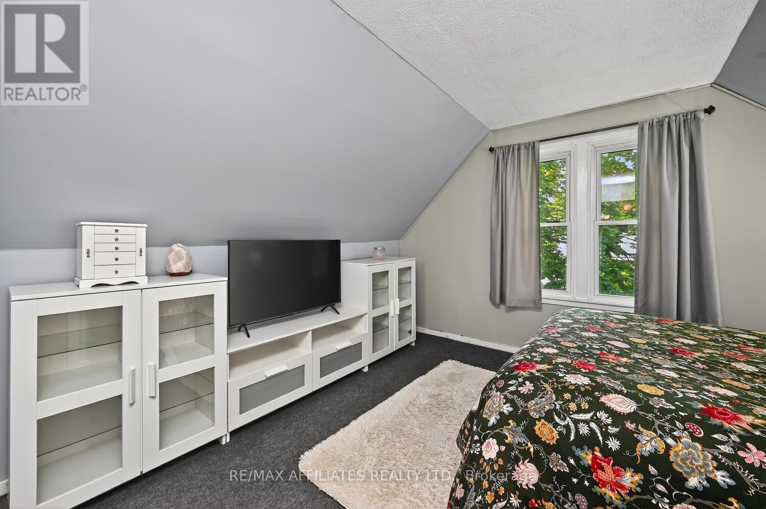 Photo 32 of 40 Oak Street, Smiths Falls ON