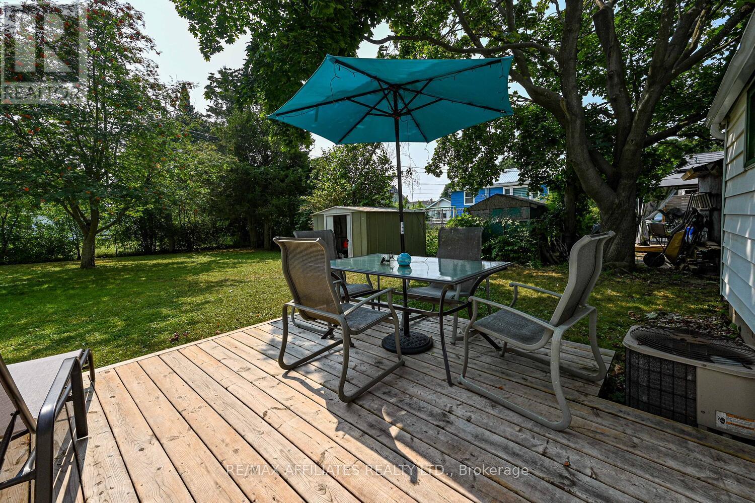 Photo 29 of 40 Oak Street, Smiths Falls ON
