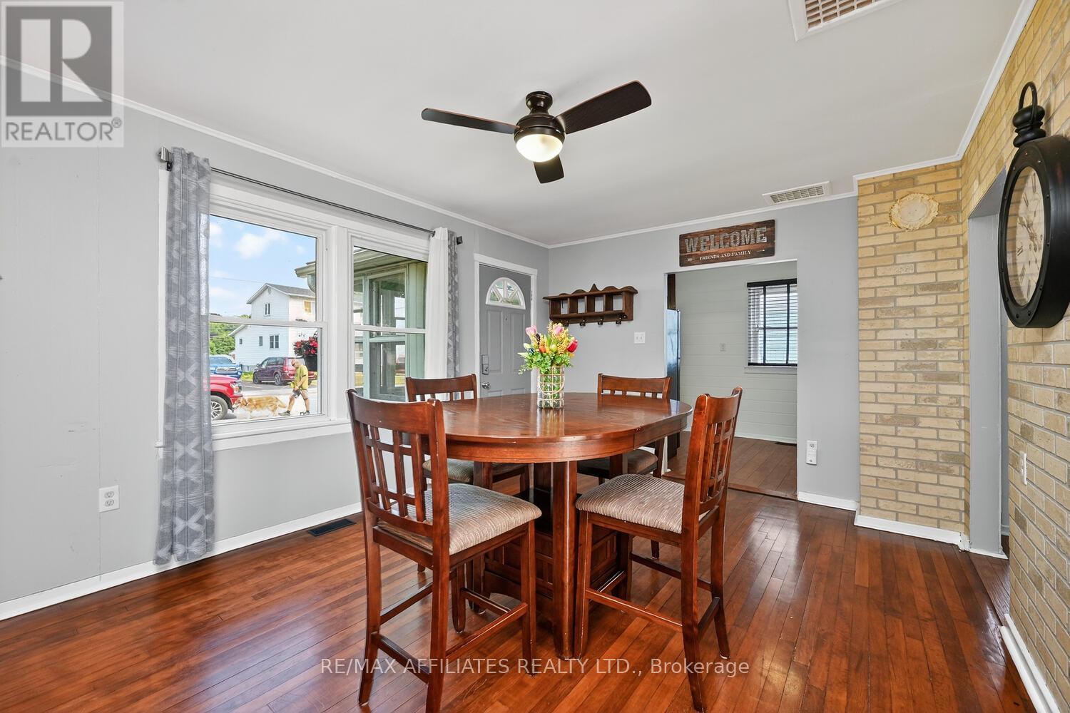 Photo 15 of 40 Oak Street, Smiths Falls ON