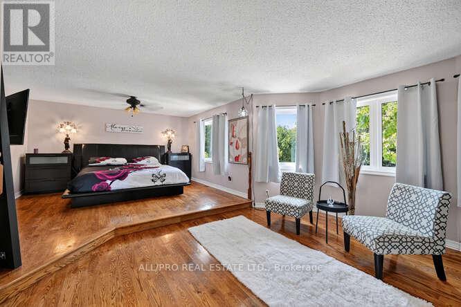 Photo 19 of 1144 Rideau Bend Crescent, Ottawa ON