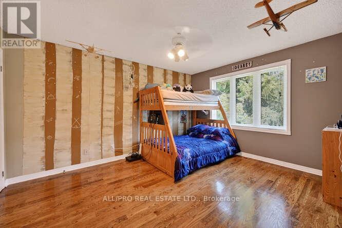 Photo 23 of 1144 Rideau Bend Crescent, Ottawa ON