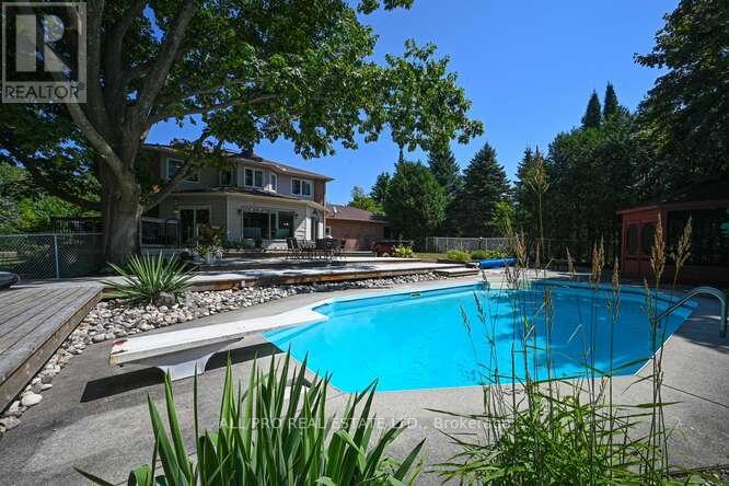 Photo 36 of 1144 Rideau Bend Crescent, Ottawa ON