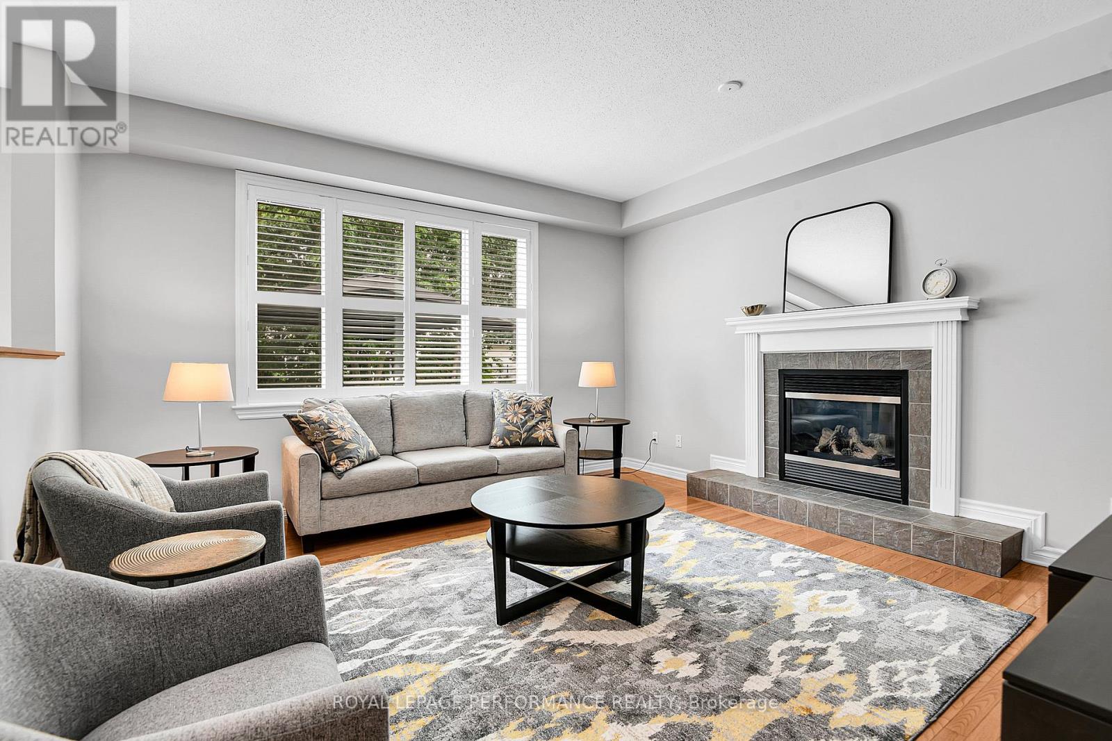 Photo 10 of 815 Long Point Circle, Ottawa ON