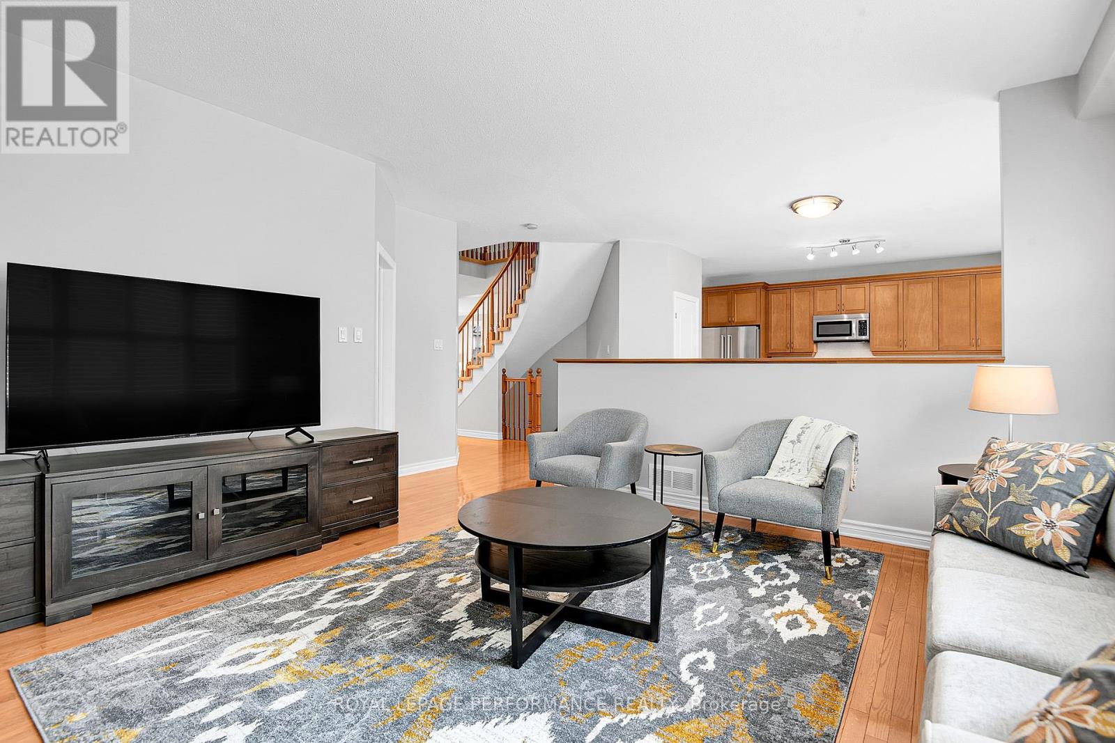 Photo 11 of 815 Long Point Circle, Ottawa ON