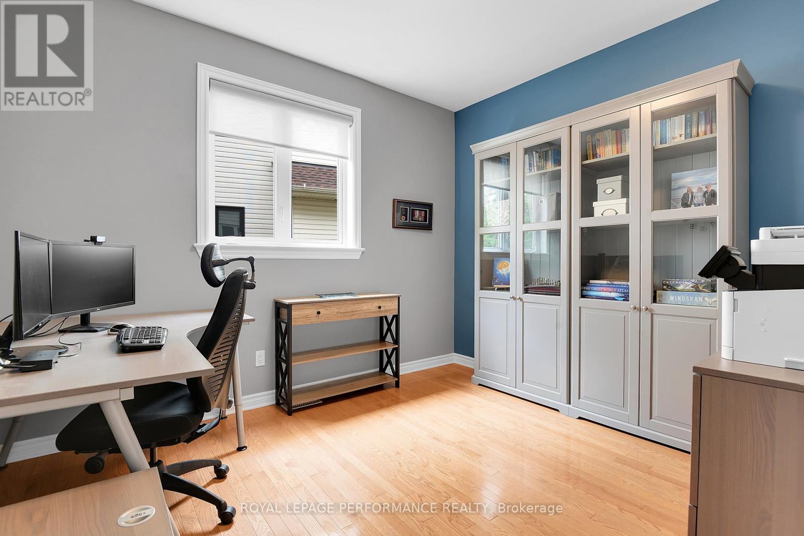 Photo 12 of 815 Long Point Circle, Ottawa ON