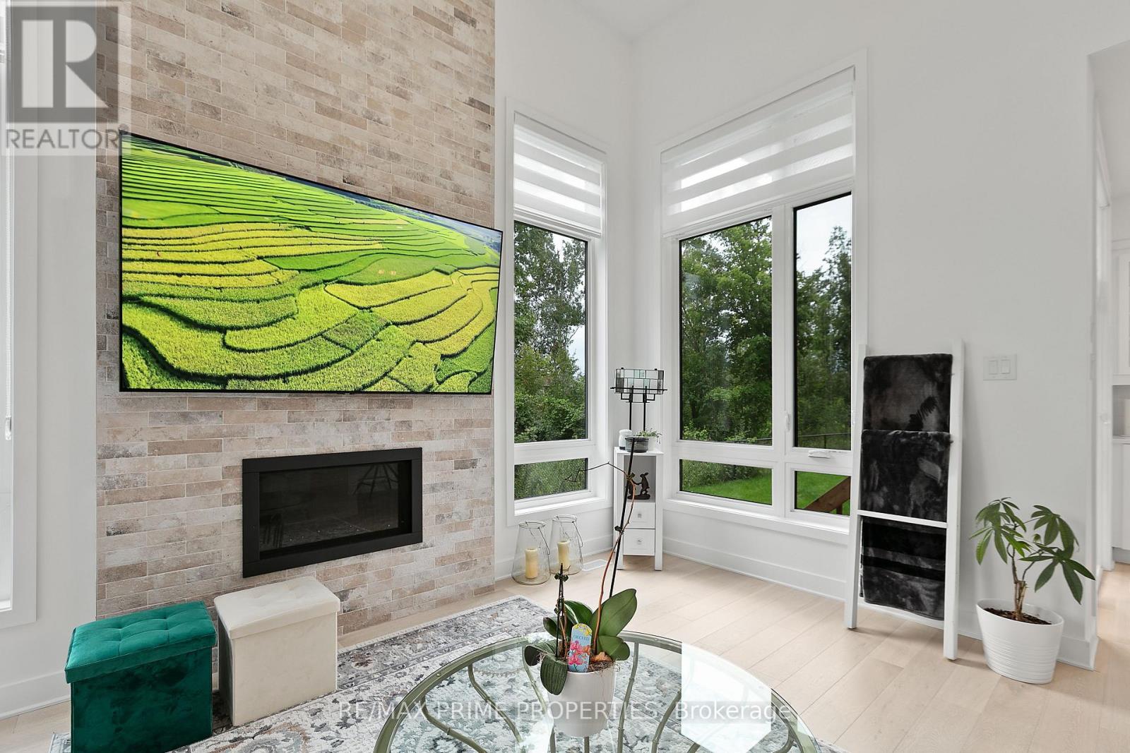 Photo 16 of 194 Bristol Crescent, North Grenville ON