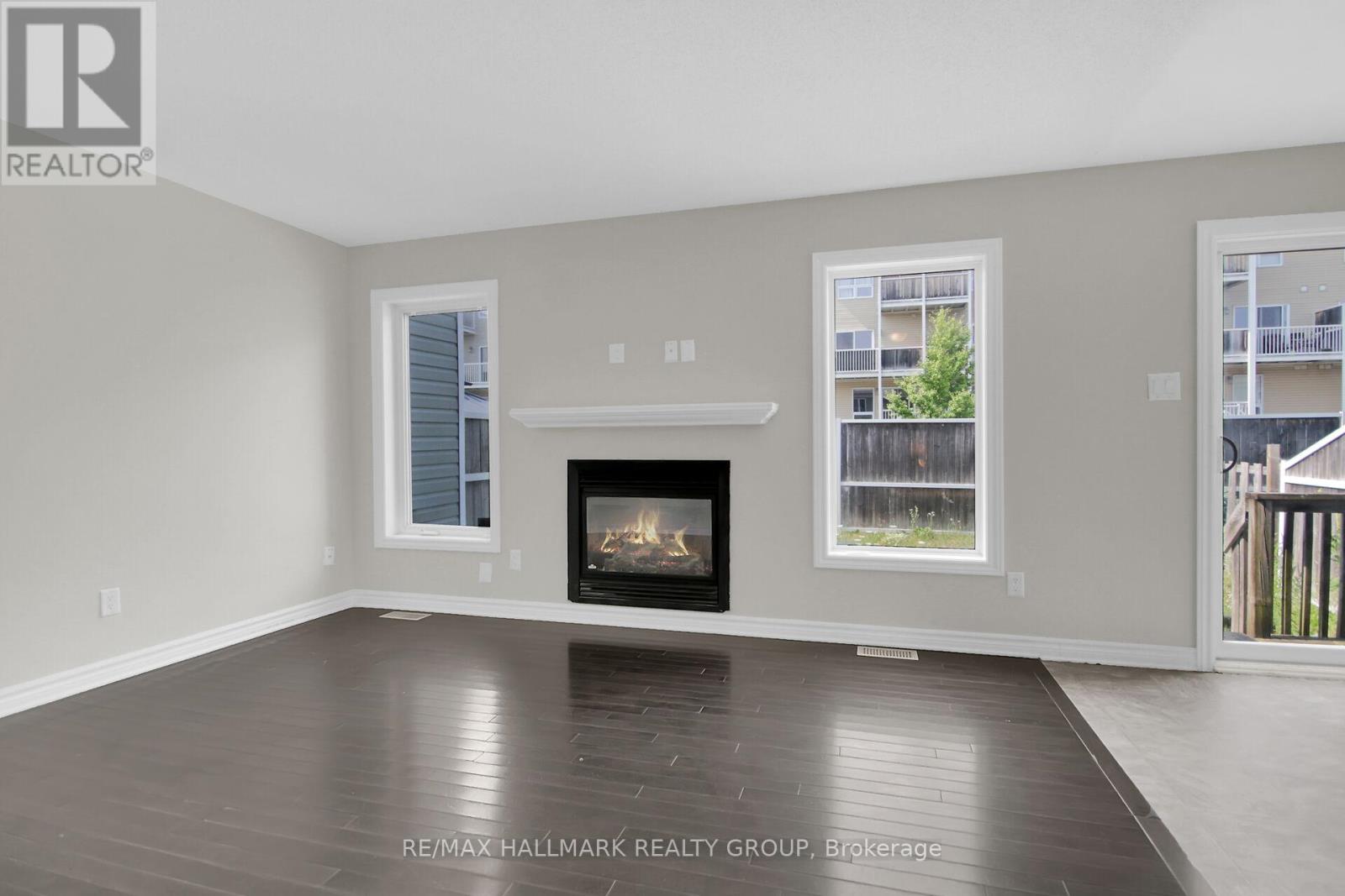 Photo 22 of 418 Temiskaming Crescent, Ottawa ON