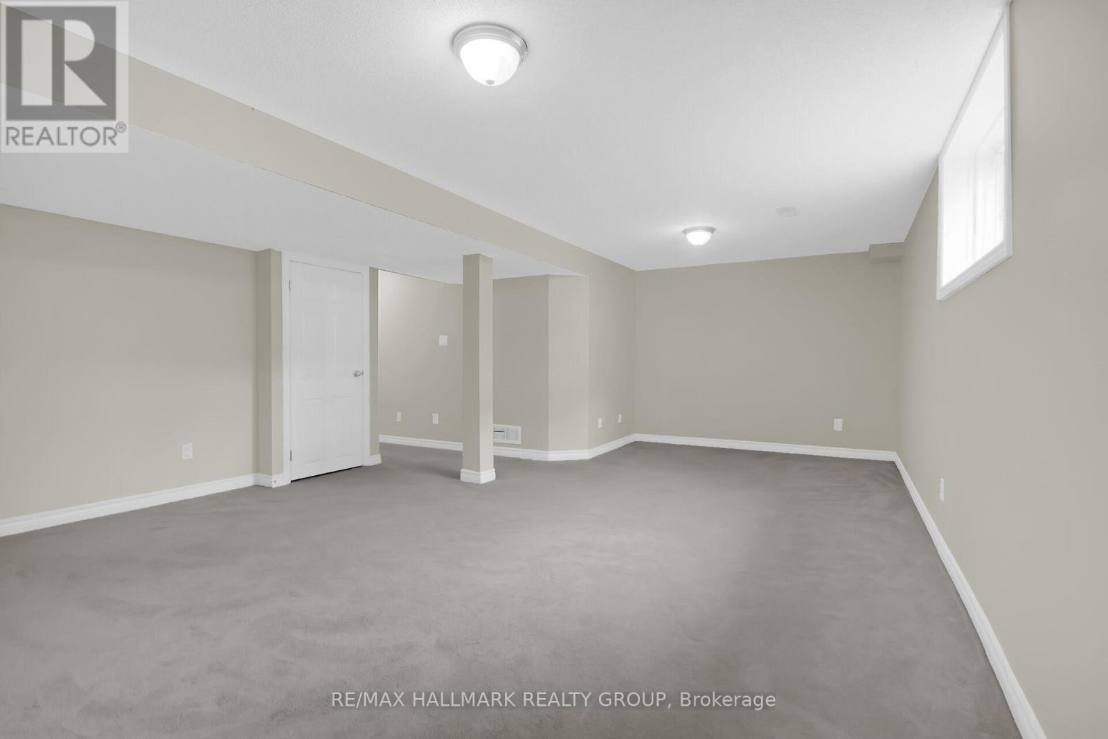 Photo 26 of 418 Temiskaming Crescent, Ottawa ON
