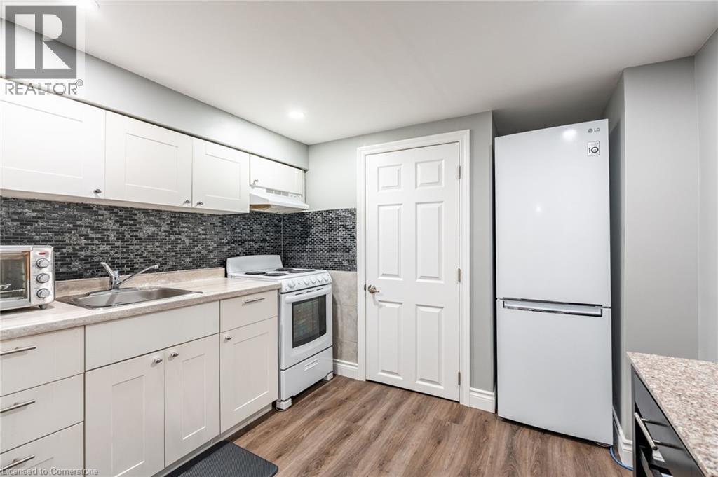 Photo 27 of 258 Oakhill Drive, Brantford ON