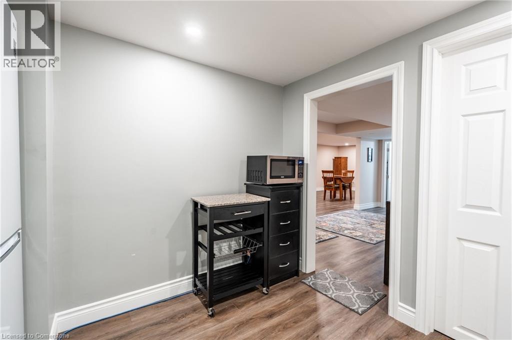 Photo 29 of 258 Oakhill Drive, Brantford ON
