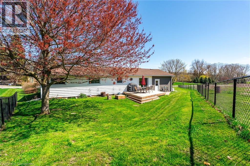 Photo 42 of 258 Oakhill Drive, Brantford ON