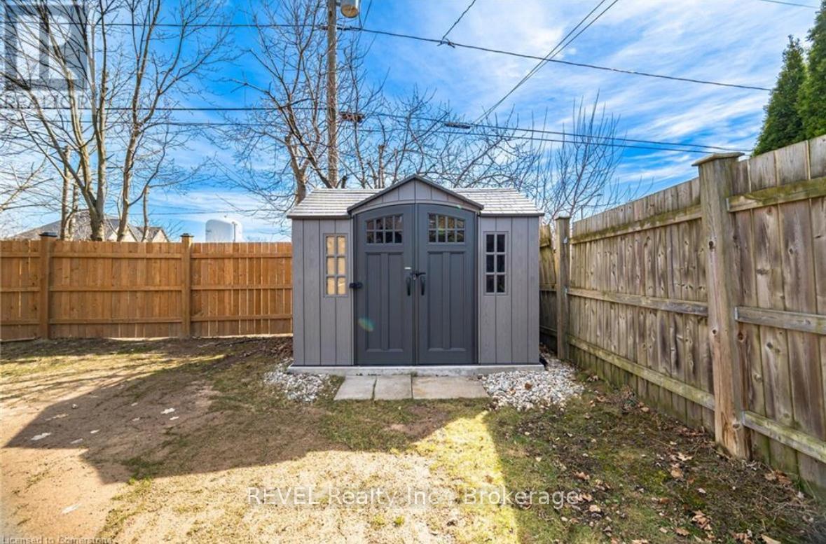 Photo 33 of 26 Hillgarden Road, St Catharines ON