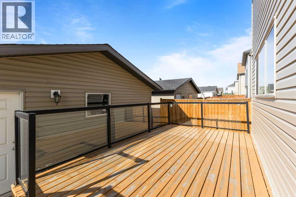 Photo 32 of 8 Copperpond Avenue Se, Calgary AB