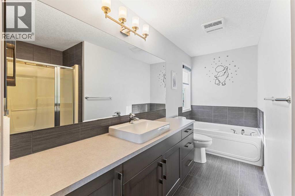 Photo 26 of 8 Copperpond Avenue Se, Calgary AB