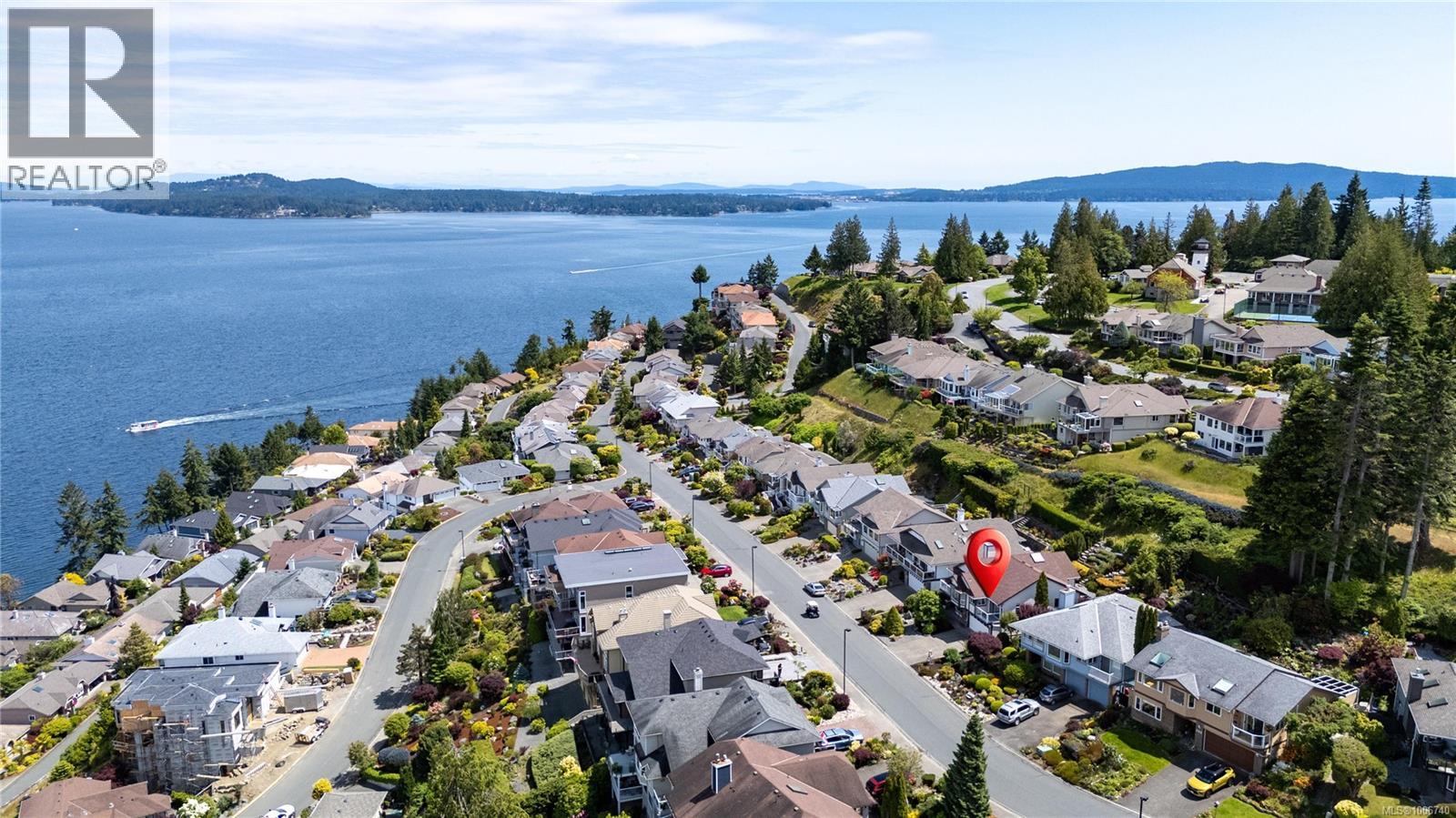 552 Marine View, Cobble Hill