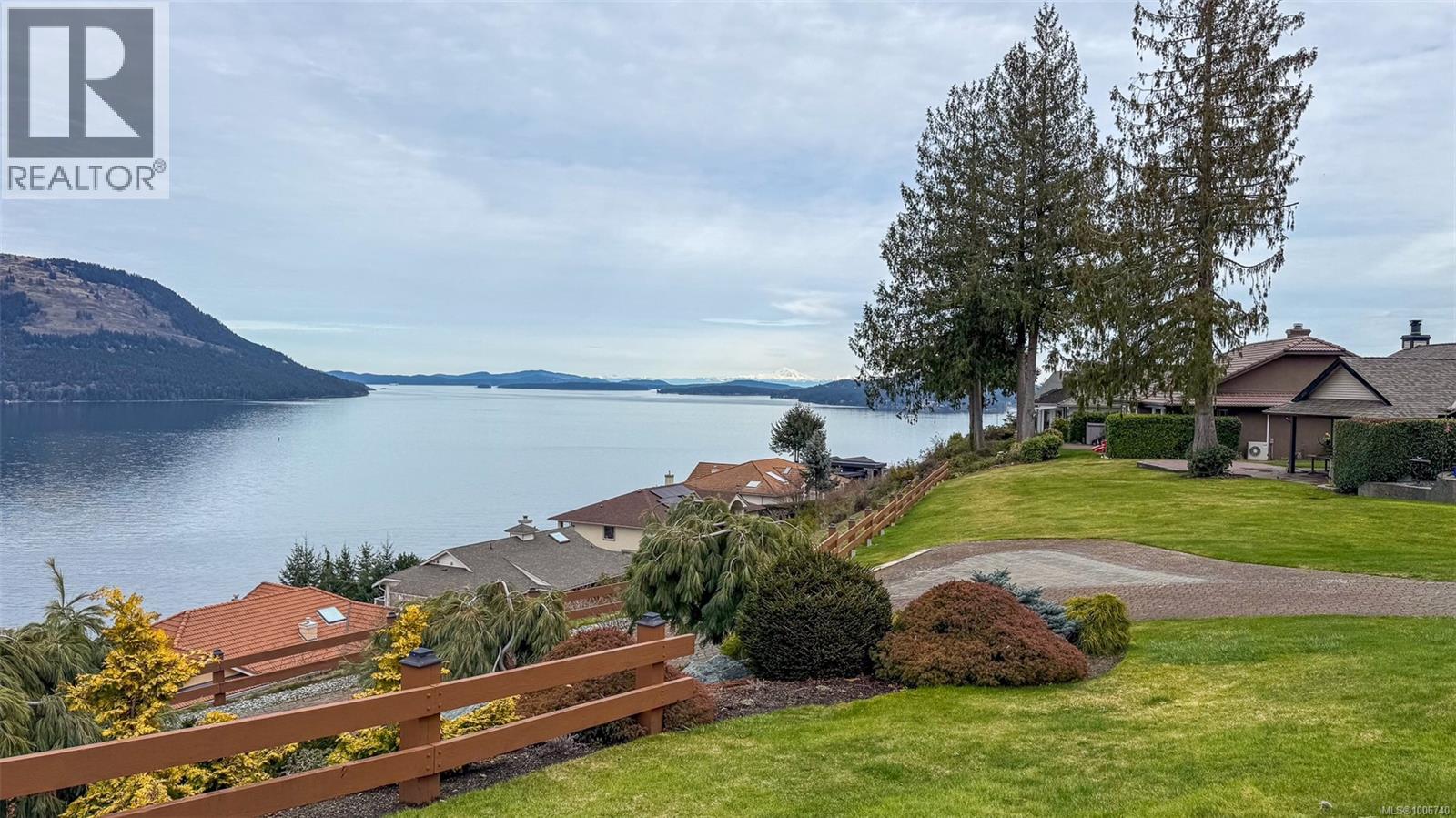 552 Marine View, Cobble Hill